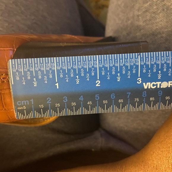 Beautiful Tan Croc embossed Boots - Picture 6 of 6